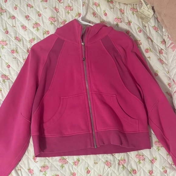 Discontinued Lululemon Sonic Pink Scuba - Picture 5 of 5